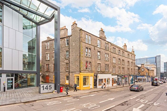 2 Bedroom Flat To Rent In Flat, Morrison Street, Edinburgh, EH3