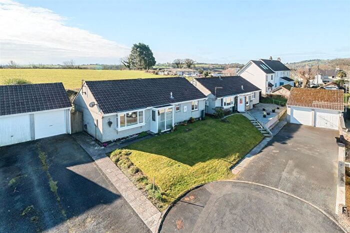 3 Bedroom Detached Bungalow For Sale In Brakefield, South Brent, TQ10