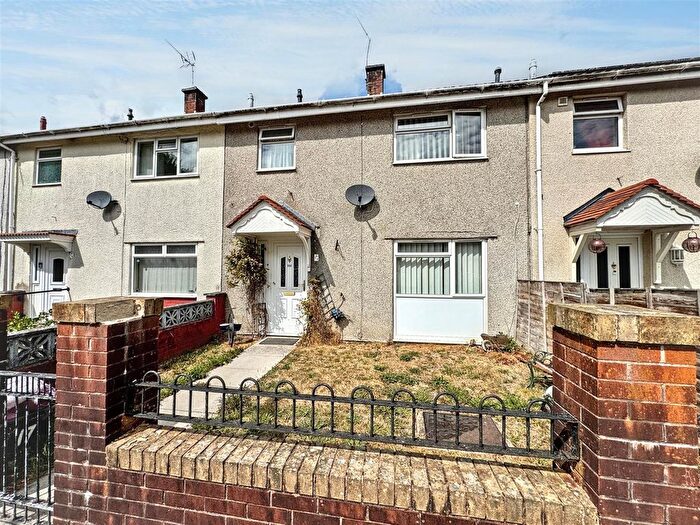 3 Bedroom Terraced House For Sale In Davis Close, Pontypool, NP4