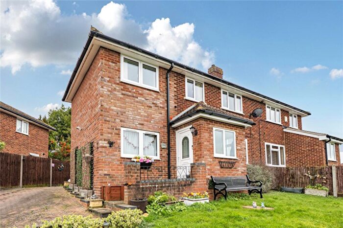 4 Bedroom Semi Detached House For Sale In Birdhill Avenue, Reading, RG2