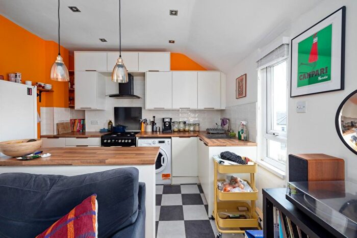 2 Bedroom Flat For Sale In Belmont Road, St. Andrews, BS6