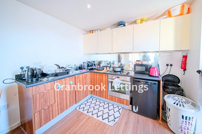 1 Bedroom Flat For Sale In Ropeworks, IG11