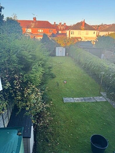 1 Bedroom Flat To Rent In Acacia Crescent, Carlton, NG4