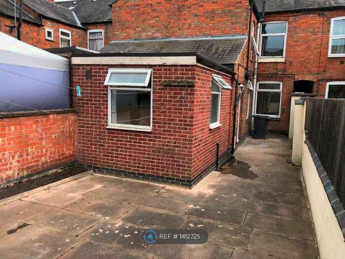 4 Bedroom Terraced House To Rent In Hazel Street, Leicester, LE2