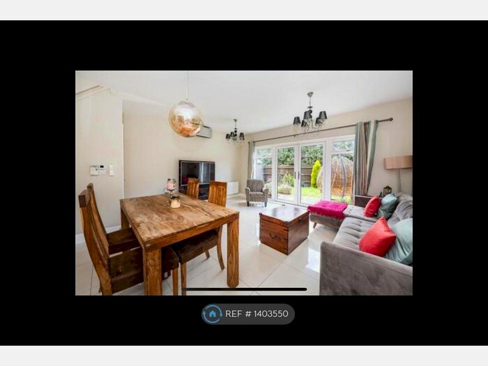 5 Bedroom Detached House To Rent In Marbaix Gardens, Isleworth, TW7