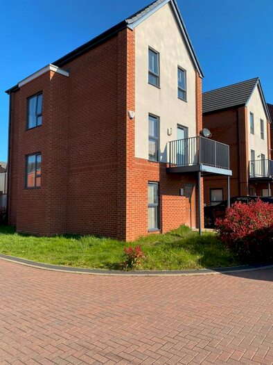 4 Bedroom Detached House To Rent In Lathe Way, Birmingham, B24