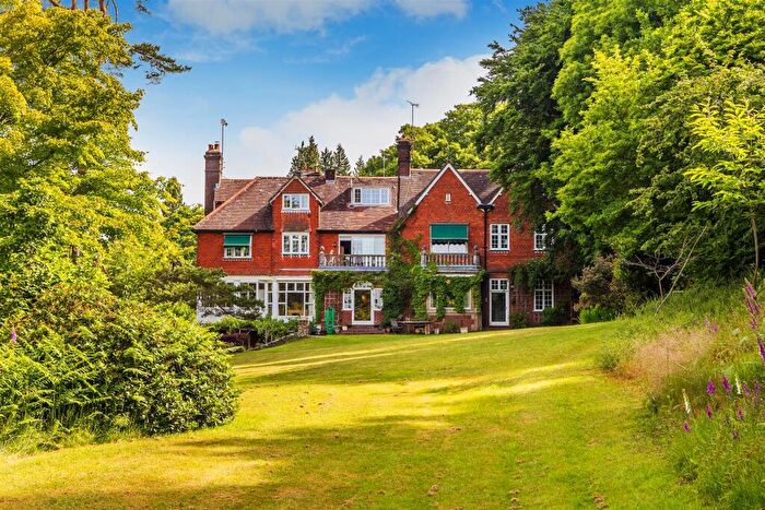 3 Bedroom Apartment To Rent In Hindhead Road, Hindhead, Surrey, GU26