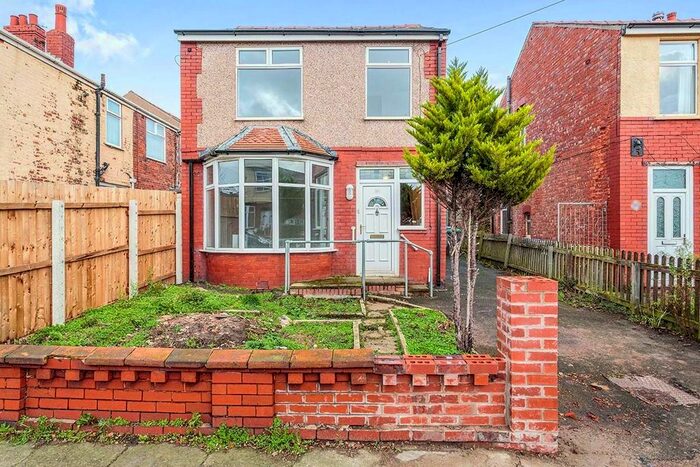 3 Bedroom Semi-Detached House To Rent In Rectory Road, Blackpool, Lancashire FY4