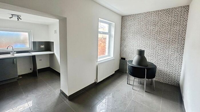 2 Bedroom End Of Terrace House To Rent In Gladstone Street, Beamish, Stanley, Durham, DH9