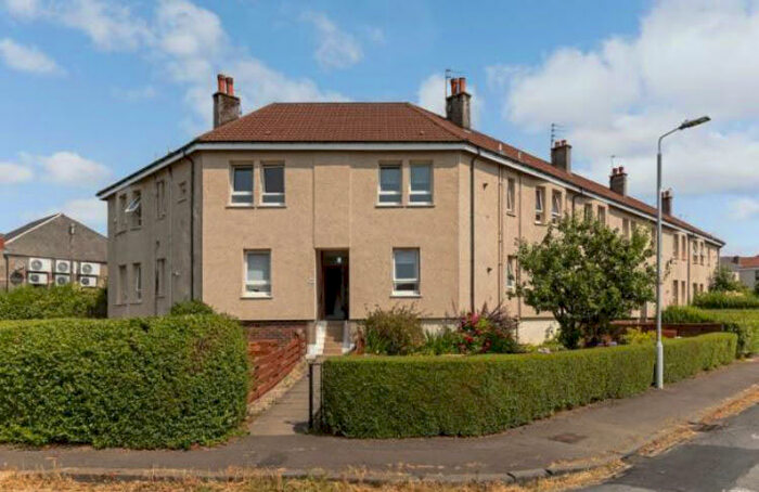 2 Bedroom Semi-Detached House To Rent In Byres Crescent, Paisley, Renfrewshire, PA3