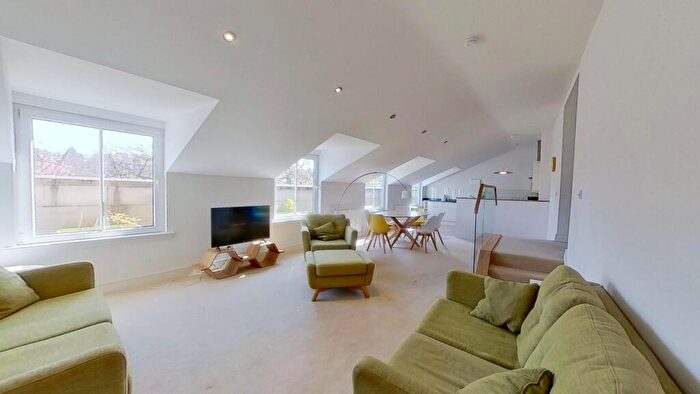 3 Bedroom Parking To Rent In Hopetoun Crescent, Edinburgh, EH7
