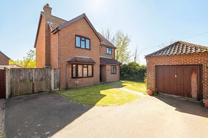 4 Bedroom Detached House For Sale In Berkeley Gardens, Lowestoft, NR32