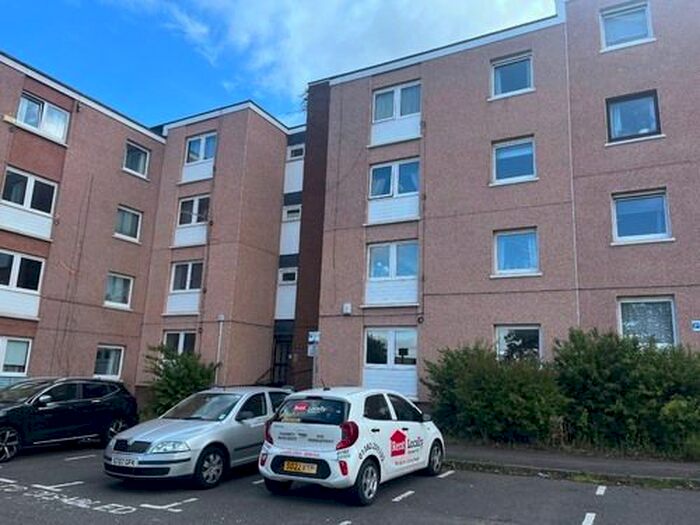 2 Bedroom Flat To Rent In Dickson Avenue, Dundee, DD2