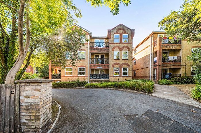 2 Bedroom Flat For Sale In Northlands Road, Southampton, SO15