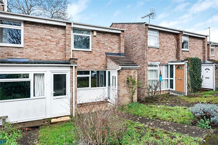 2 Bedroom End Of Terrace House For Sale In Leafield Road, Oxford, Oxfordshire, OX4