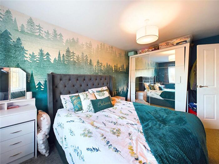 3 Bedroom End Of Terrace House For Sale In Monarch Gardens, Leamington Spa, Warwickshire, CV31