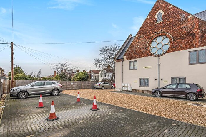 2 Bedroom Apartment To Rent In St Pauls Court, Gorse Hill, SN2