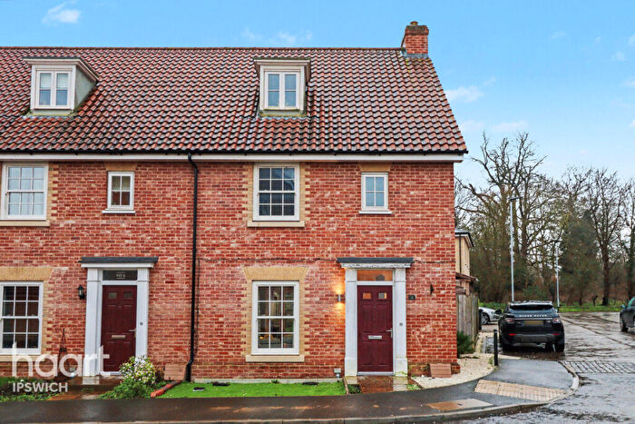 3 Bedroom End Of Terrace House For Sale In Thacker Close, Ipswich, IP8
