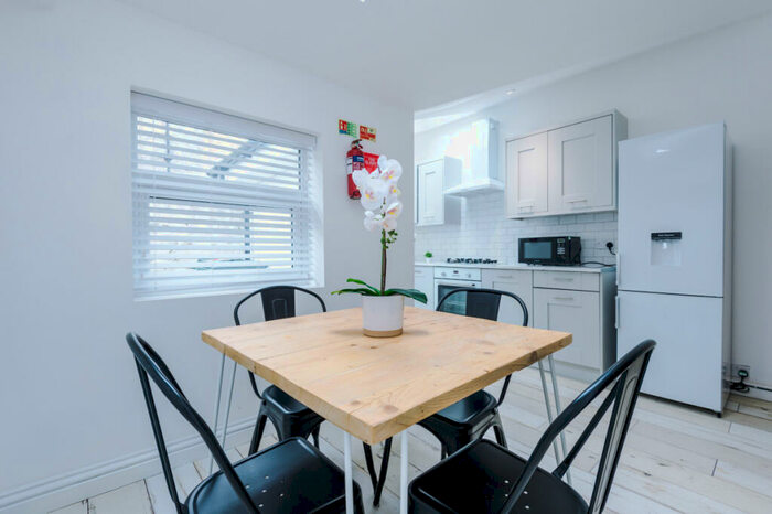 5 Bedroom Property To Rent In Gladstone Terrace, Lancaster, LA1