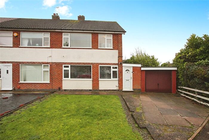3 Bedroom Semi-Detached House For Sale In Richard Close, Leicester, Leicestershire, LE3