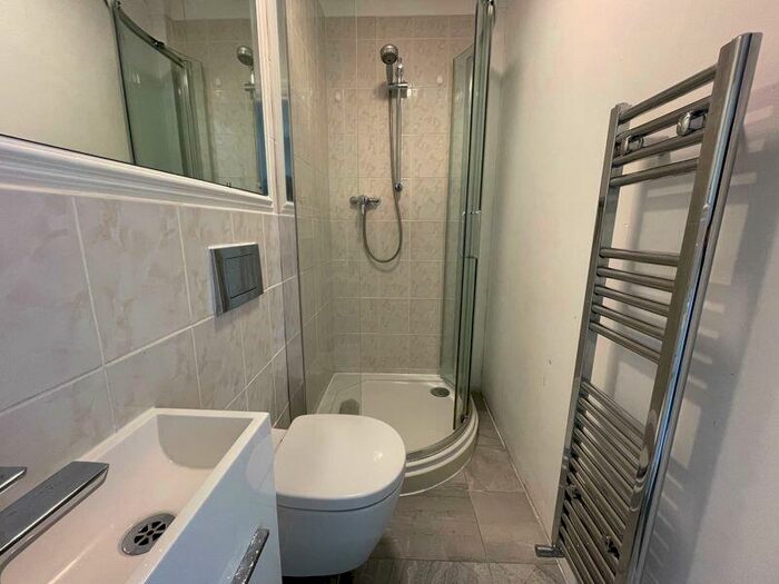 5 Bedroom Maisonette To Rent In St. Georges Road, Brighton, BN2