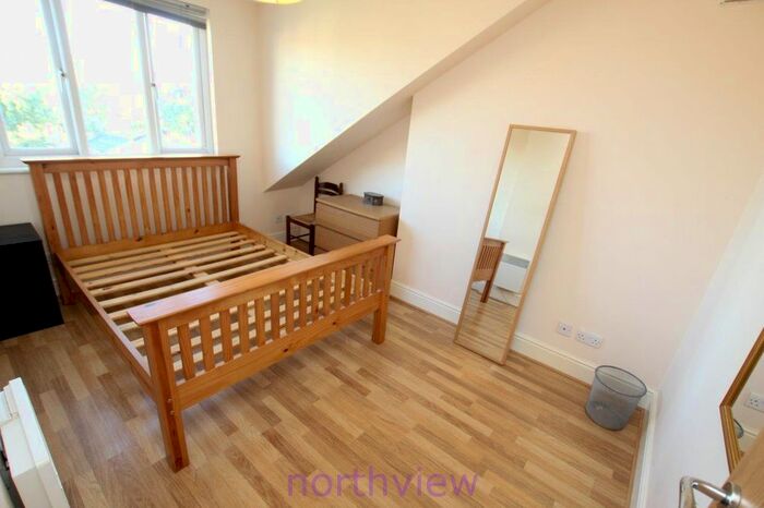 1 Bedroom Flat To Rent In Evershot Road, London, N4