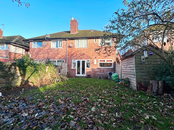 2 Bedroom Maisonette To Rent In St Georges Drive, Cheltenham, GL51