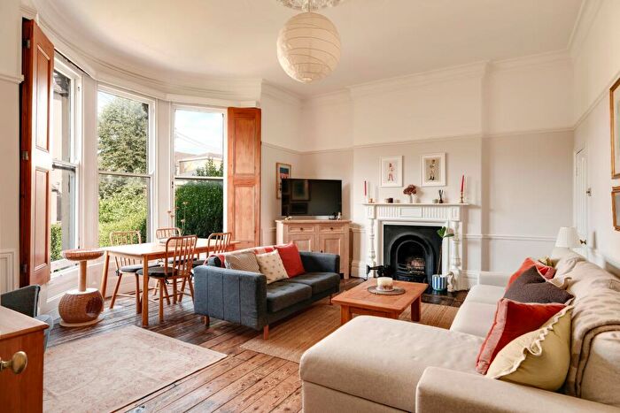 2 Bedroom Flat For Sale In Exeter Buildings, Redland, BS6