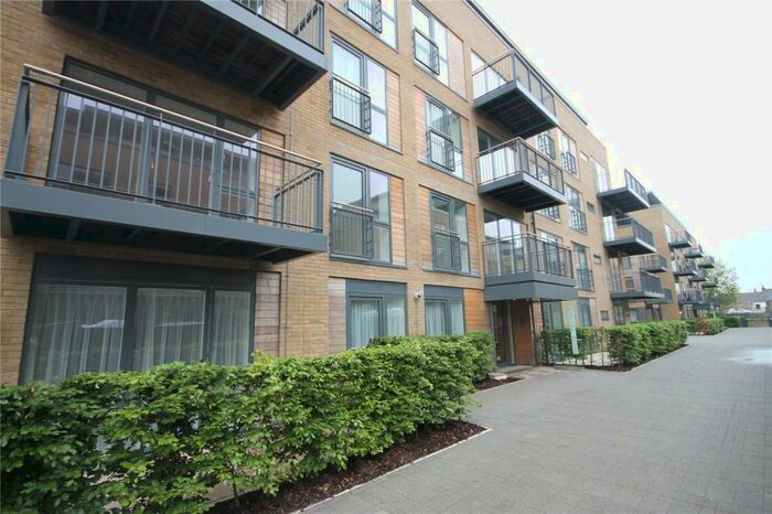 2 Bedroom Apartment To Rent In Marlowe House, Kingsley Walk, Cambridge, CB5
