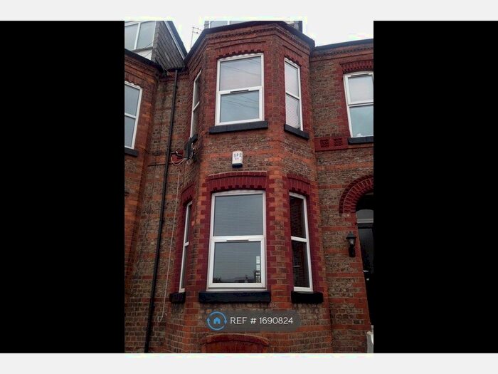 Studio To Rent In Urmston, Manchester, M41