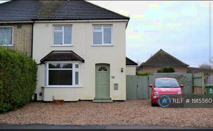 3 Bedroom Semi-Detached House To Rent In Kendal Way, Cambridge, CB4