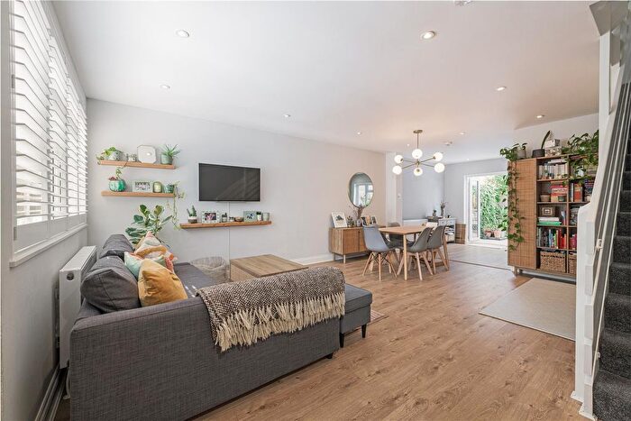 4 Bedroom Terraced House To Rent In Penwith Road, London, SW18