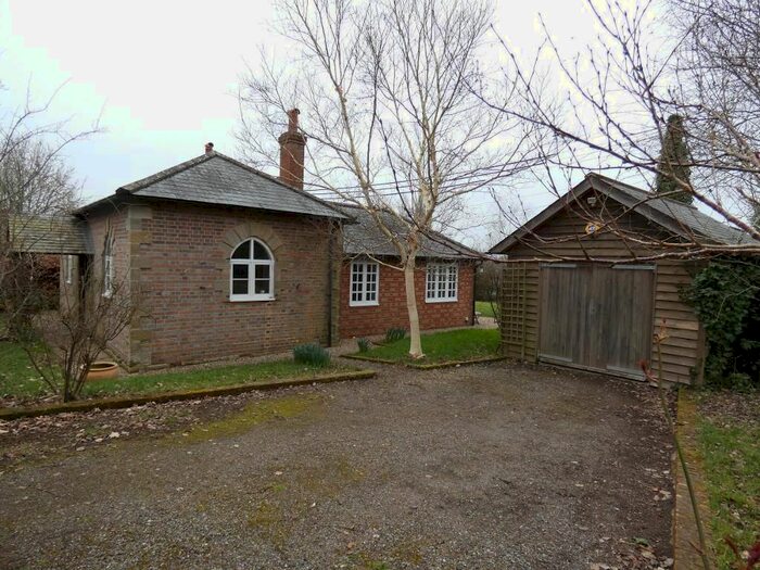 3 Bedroom Detached House To Rent In Brick Kiln Lane, Horsmonden, TN12