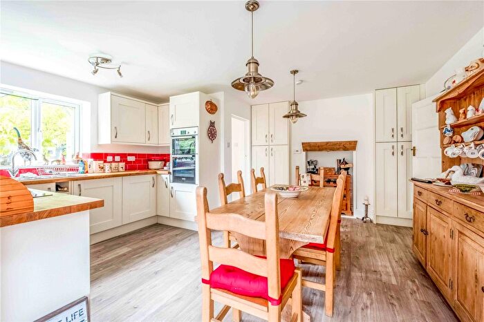 4 Bedroom Detached House For Sale In Smallhythe Road, Tenterden, Kent, TN30