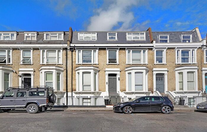 Studio To Rent In Earl`S Court Gardens, Earl`S Court, SW5