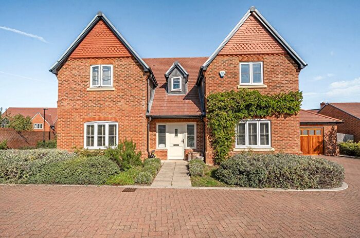 4 Bedroom Detached House For Sale In Honeysuckle Copse, Warfield, Bracknell, Berkshire, RG42