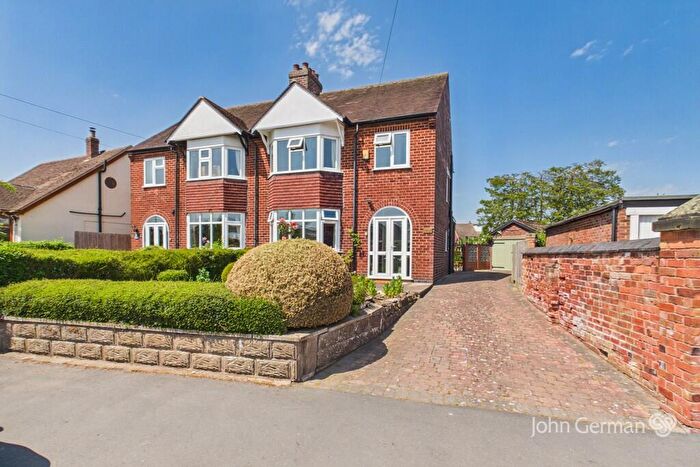 3 Bedroom Semi-Detached House For Sale In The Green, Barton Under Needwood, DE13