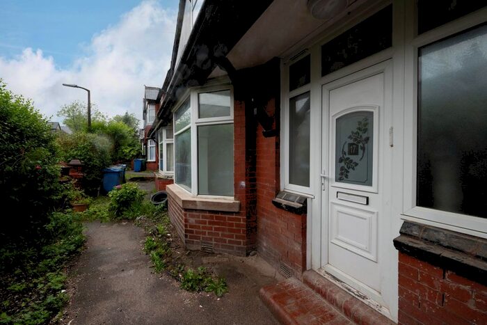 3 Bedroom Semi-Detached House To Rent In Sedgley Avenue, Prestwich, Manchester, M25