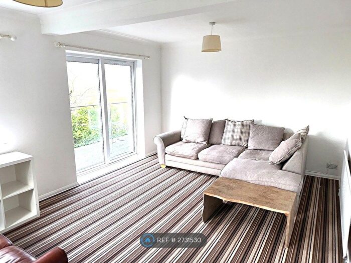 3 Bedroom Maisonette To Rent In Batemans Road, Brighton, BN2