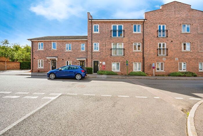 2 Bedroom Flat For Sale In Nettleton Mews, Shortstown, Bedford, MK42