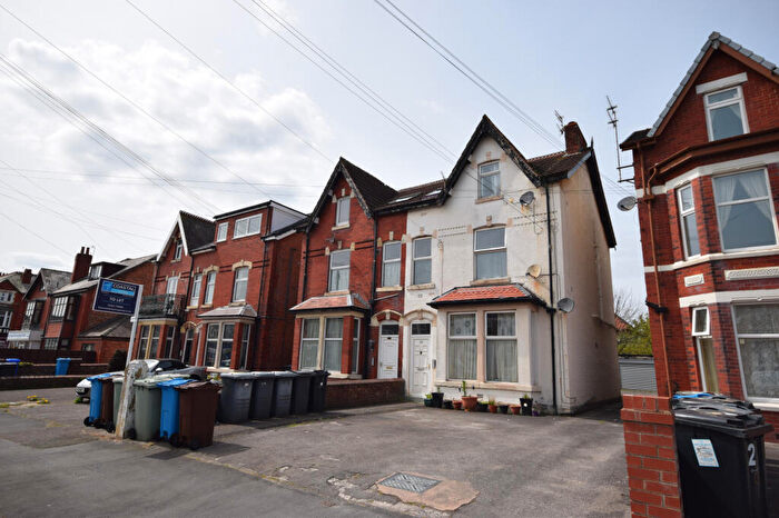 1 Bedroom Flat To Rent In Lightburne Avenue, Lytham St. Annes, Lancashire, FY8