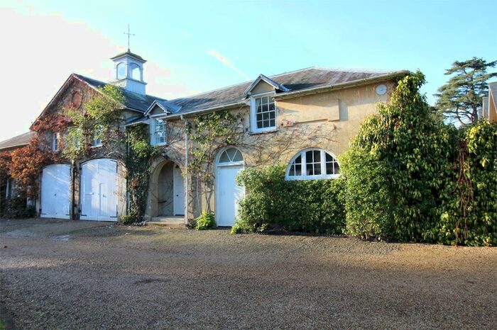 1 Bedroom Flat To Rent In Northbrook Estate, Farnham, Surrey GU10