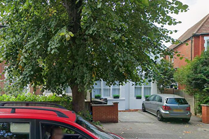 Studio To Rent In Blenheim Gardens, Brent, NW2