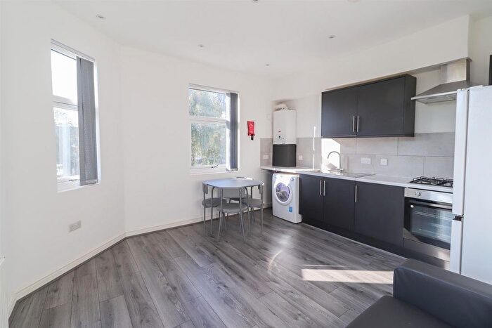 2 Bedroom Flat To Rent In Humber Road, Coventry, CV3