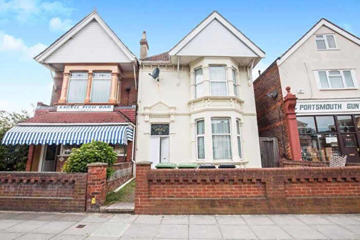2 Bedroom Flat To Rent In Portsmouth, PO2