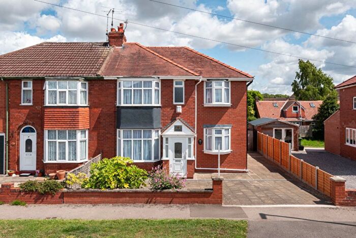 4 Bedroom Semi-Detached House For Sale In Tranby Avenue, Osbaldwick, York, YO10