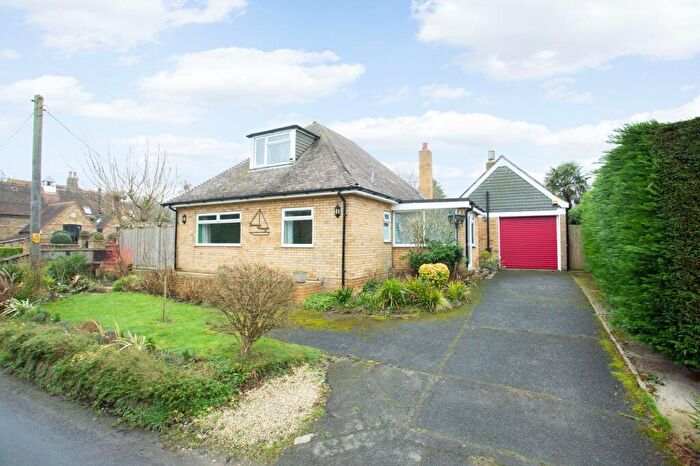 4 Bedroom Detached House For Sale In Ware, Ash, CT3