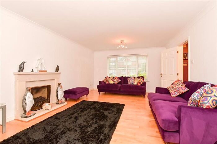 5 Bedroom Detached House For Sale In Meiros Way, Ashington, West Sussex, RH20