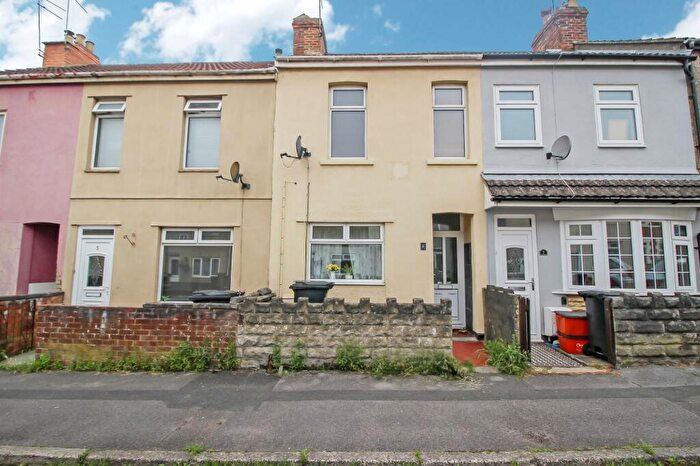 2 Bedroom Terraced House To Rent In Butterworth Street, Swindon, SN1