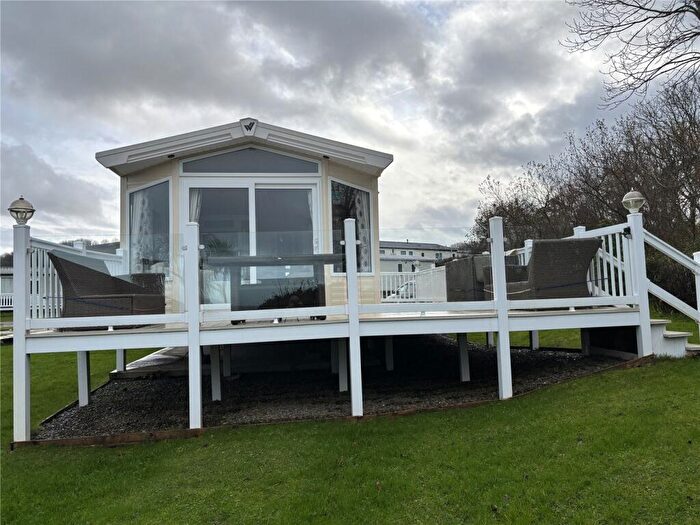 3 Bedroom Mobile Home For Sale In New Quay, Ceredigion, SA45